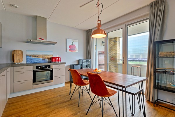 Medium property photo - Jacob van Arteveldestraat 4C, 1061 CK Amsterdam